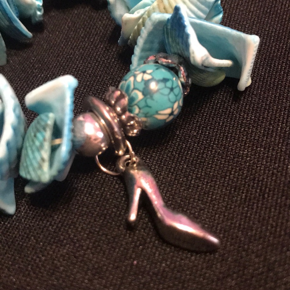 Beach shell bracelet - Picture 2 of 4